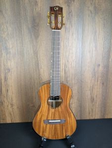 'Oli X2-TMH-SH All Solid Mahogany Tenor Ukulele w/Gigbag