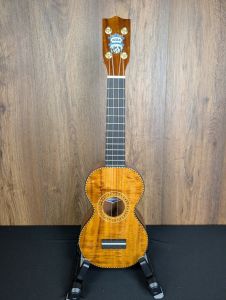 Kala F8D-KMH-S Pan Pacific Figure 8 Koa/Mahogany Soprano Ukulele w/gigbag #42