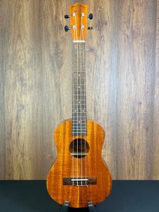 Preowned Snail T03 Mahogany Tenor Ukulele w/gigbag