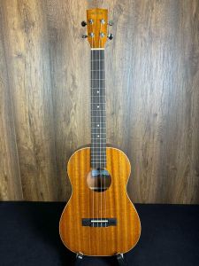 Kala KA-BE Electro Acoustic Baritone Ukulele Laminate Mahogany
