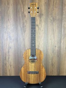 Kala KA-TEAK-BE Teak Electro Acoustic Baritone Ukulele
