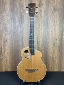 L.Luthier Le Manga C EQ Electro Tenor Ukulele Solid Cedar & Mango in gigbag #1
