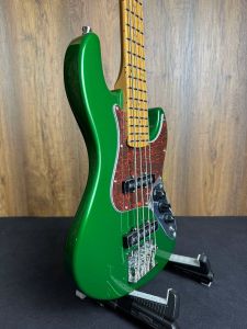 Body on Flight Mini J Bass 23'' Scale Electric Bass Ukulele
