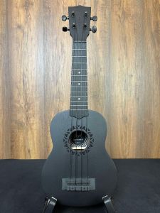 Flight NUS310 Blackbird Laminate Sapele Soprano Ukulele