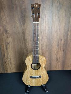 'Oli L1-TMG Left-Handed Solid Mango Tenor Gloss Ukulele