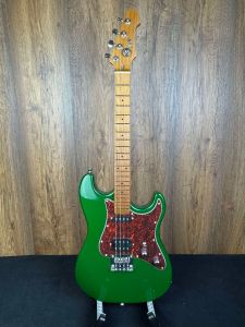 British Racing Green Flight Baritone Pathfinder Electric Ukulele 