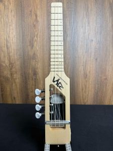 Risa (Stick) Electric Solid Soprano Ukulele with gig bag