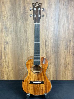 Snail SR-04CE Concert Ukulele Solid Acacia Bevelled Edge and Cutaway