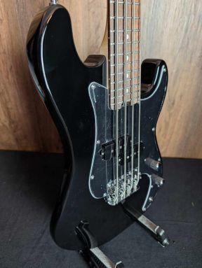 Body on Black Flight Mini Bass Lite 23" Scale Electric Bass Ukulele