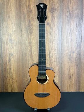 AnueNue UT214 'Cedar Bird' Solid Western Red Cedar & Indian Rosewood Tenor Ukulele w/Case