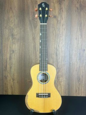 Baton Rouge UTM-C Solid Spruce/Flamed Maple Concert Ukulele