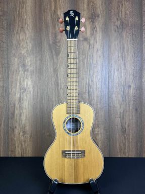 Baton Rouge UTA-C Solid Spruce/Solid Alder Concert Ukulele