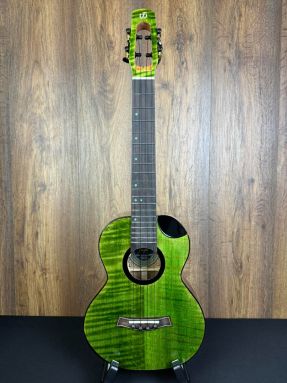 Flight Comet All Solid Flamed Maple/Mango Green Electro Acoustic Tenor Ukulele w/Gigbag #4769