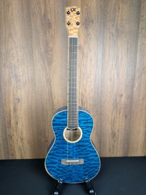 'Oli L2-BQM-BL Quilted Maple Ocean Blue Baritone Gloss Ukulele w/hard case