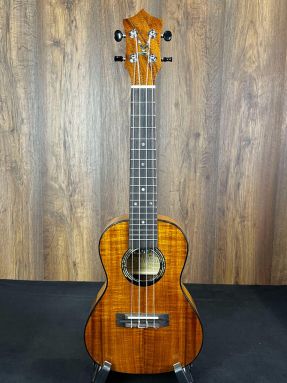 Kumu CM54A Laminate Koa Concert Ukulele