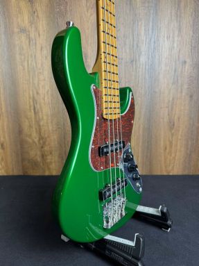Body on Flight Mini J Bass 23'' Scale Electric Bass Ukulele
