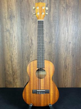 Makala MK-TE Agathis Electro Tenor Ukulele with Natural Finish