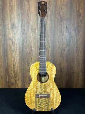 'Oli L1-BMG All Solid Mango Baritone Ukulele