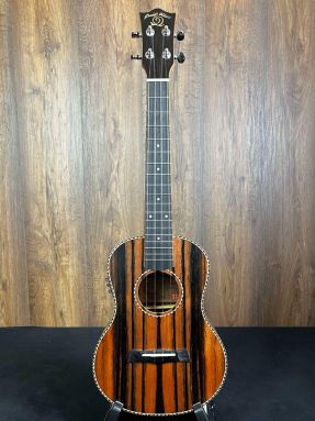 Snail UKT-E598EQ Electro Acoustic Tenor Ukulele Ebony With Free Gigbag