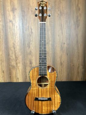 Snail SR-04TE Tenor Ukulele Solid Acacia Bevelled Edge and Cutaway