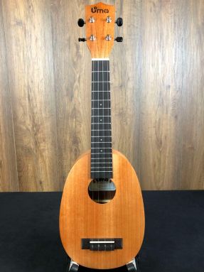Uma UK-03CP Laminate Mahogany Pineapple Concert Ukulele in gigbag