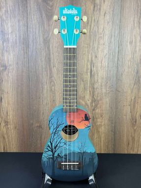 Kala UK-MOONRISE Ukadelic Poplar Top Soprano Ukulele w/gigbag