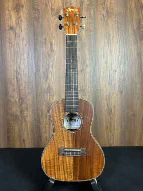 Uma UK-15SC Solid Acacia Top Concert Ukulele w/Padded Gigbag