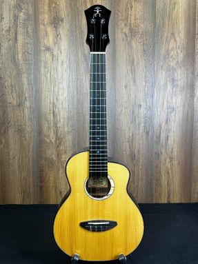 Used aNueNue UT-330 Tenor Ukulele 