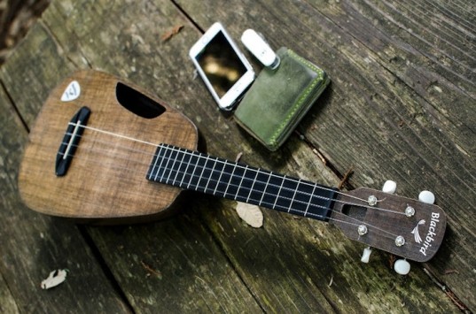 blackbird-ukulele-ekoa-537x355